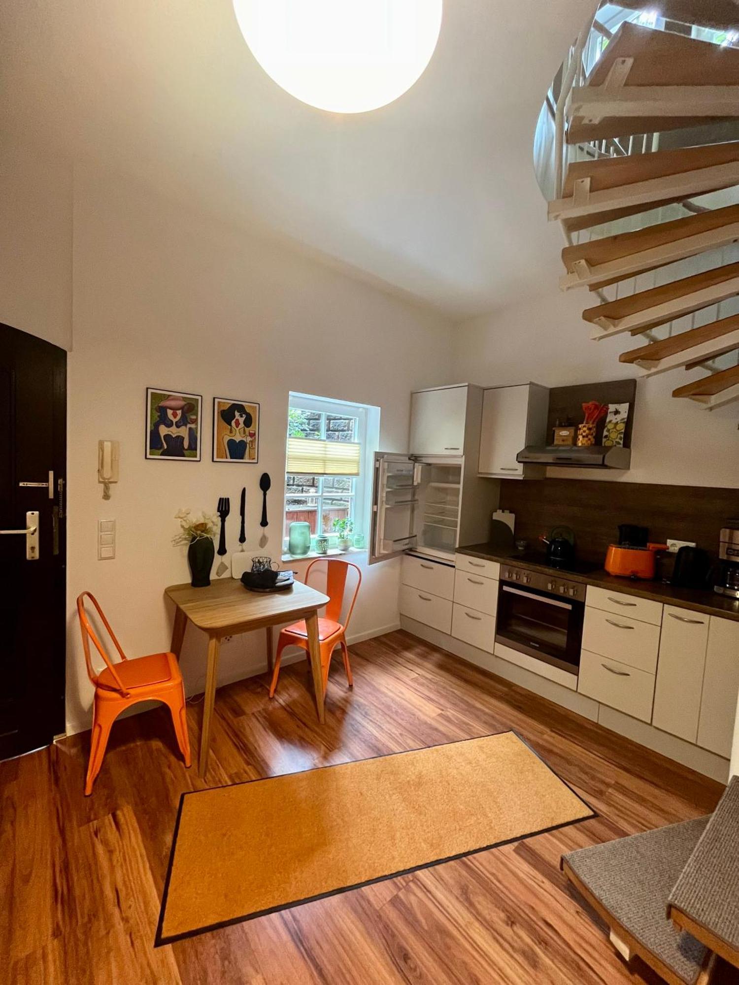 Frosch Apartment *